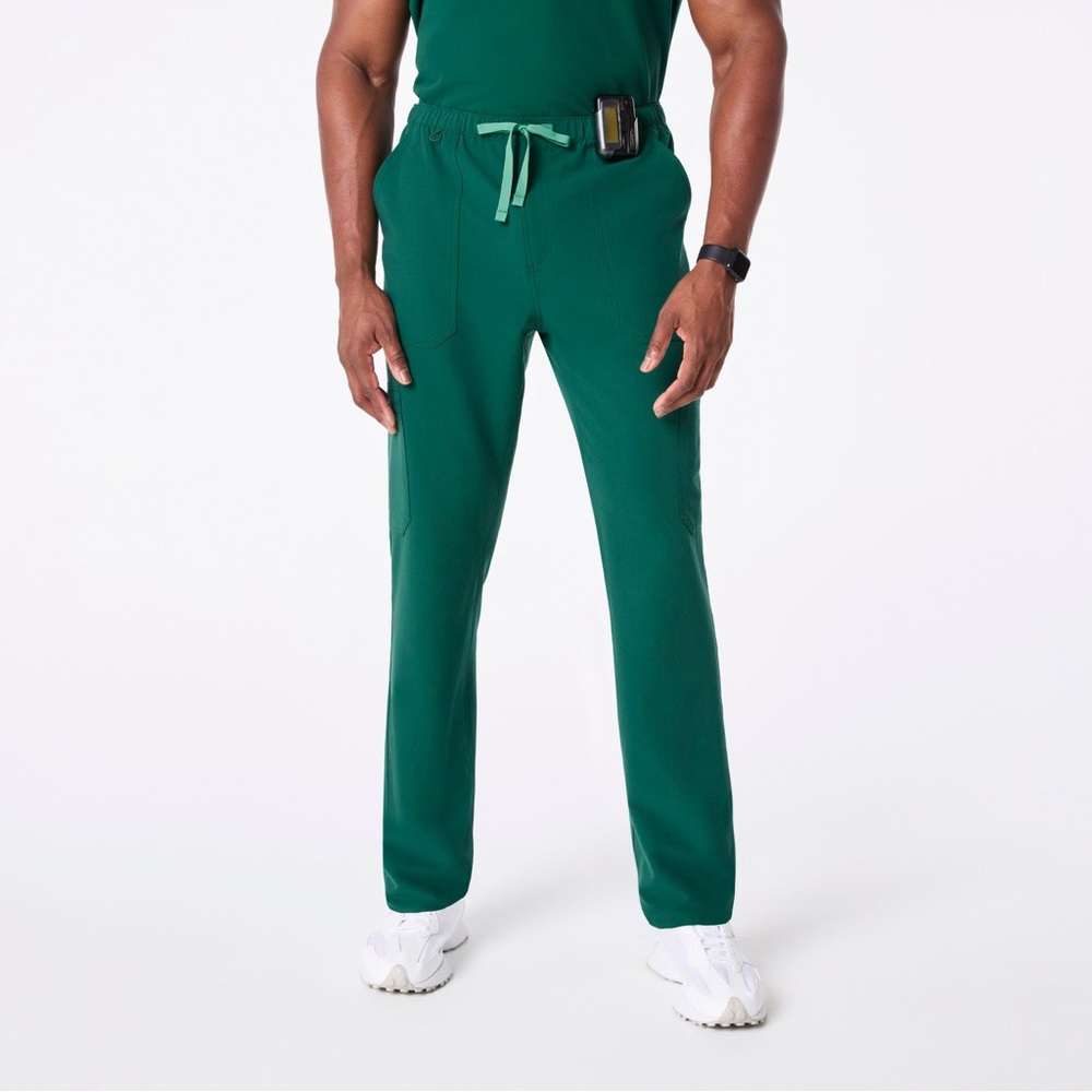 Figs Men's Cargo Pants in Forest Green